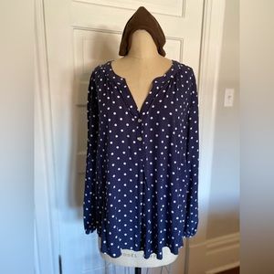 3/$20 Sale! NWT XXL Navy and White Polkadot Old Navy Rayon Peasant-style Blouse*